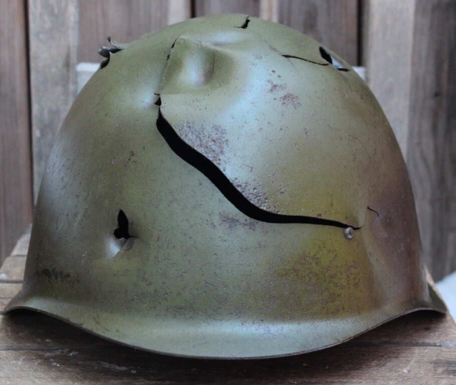 Soviet helmet SSh40 / from Karelia