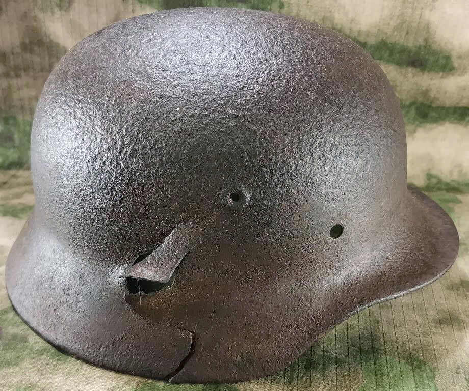 German helmet M40 / from Novgorod