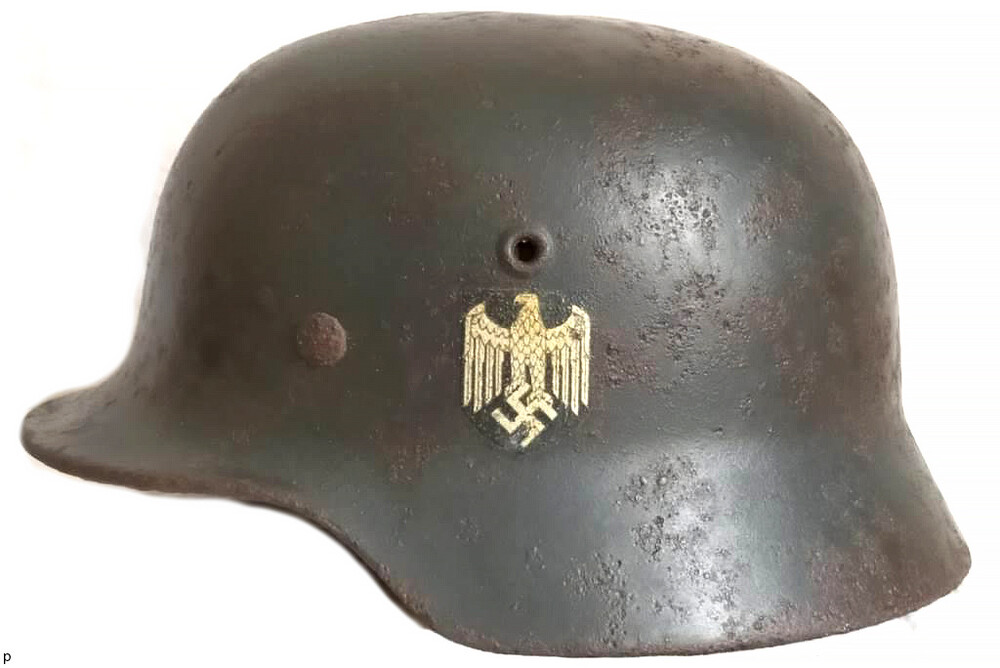 Wehrmacht helmet M40 / from Novgorod