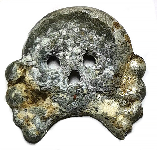 Panzer collar tab skull / from Königsberg