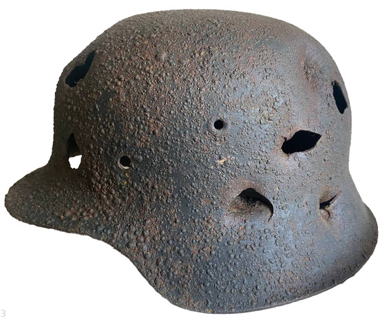 German helmet M42 / from Kursk