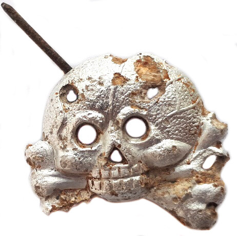 Panzer collar tab skull / from Stalingrad