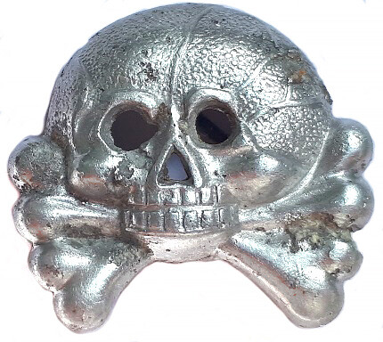 Panzer collar tab skull / from Stalingrad