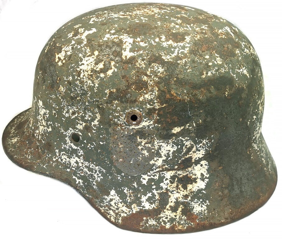 Winter camo German helmet M35 / from Stalingrad