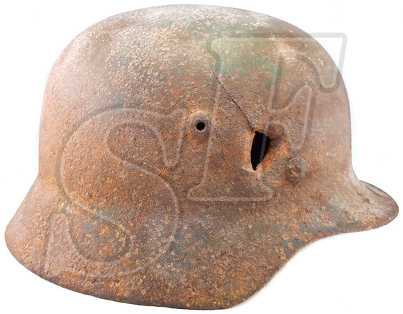 German helmet M40 / from Stalingrad