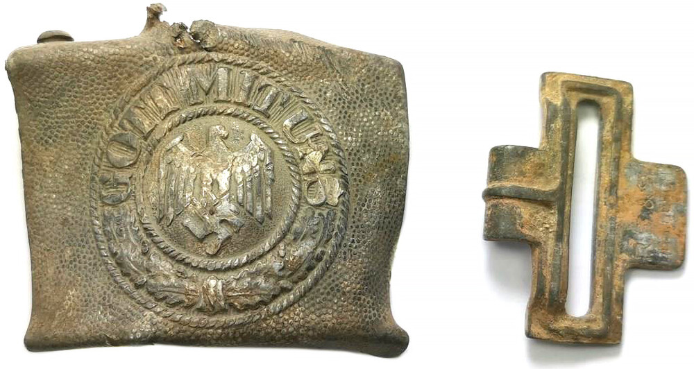 Wehrmacht belt buckle “Gott mit Uns” / from Stalingrad