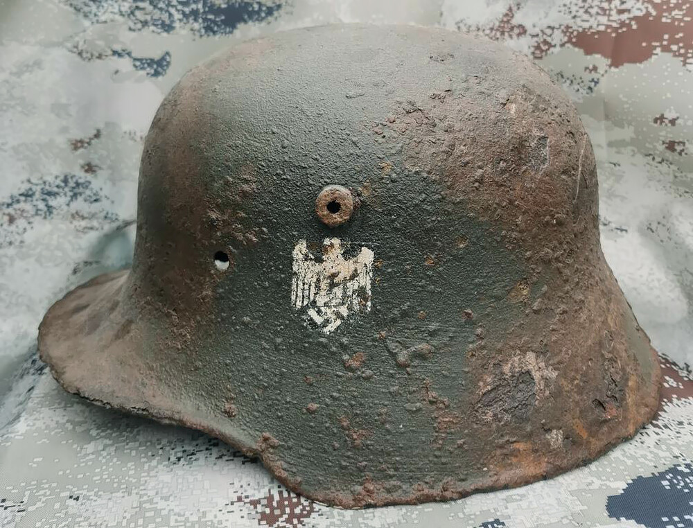 Wehrmacht helmet M16 / from Stalingrad