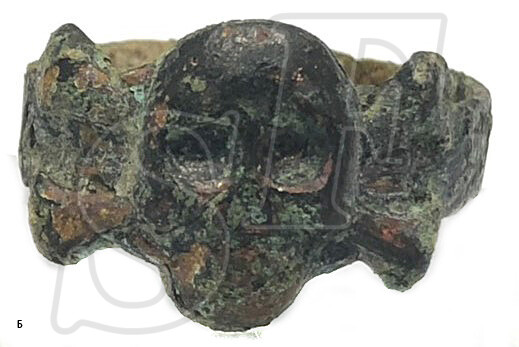 Skull ring / from Stalingrad