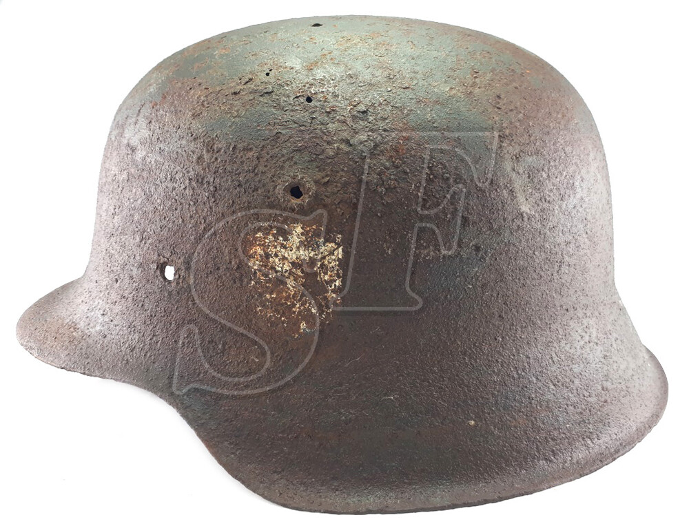Wehrmacht helmet M42 / from Leningrad