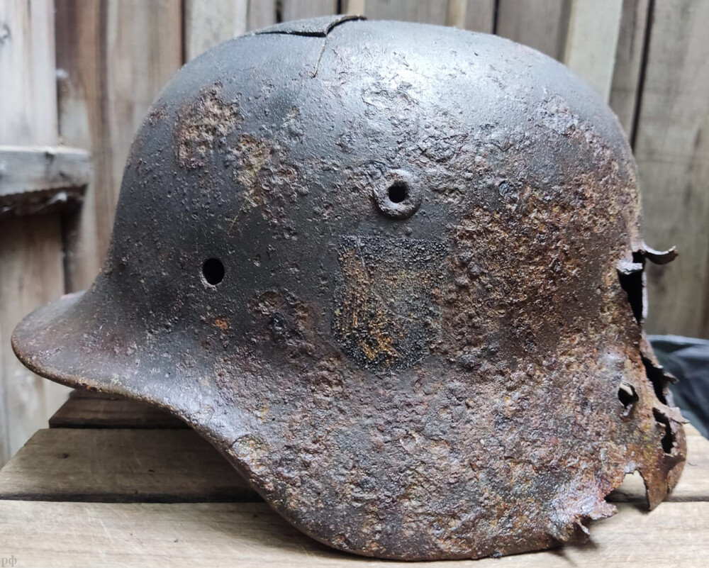 Wehrmacht helmet M40 / from Kaluga