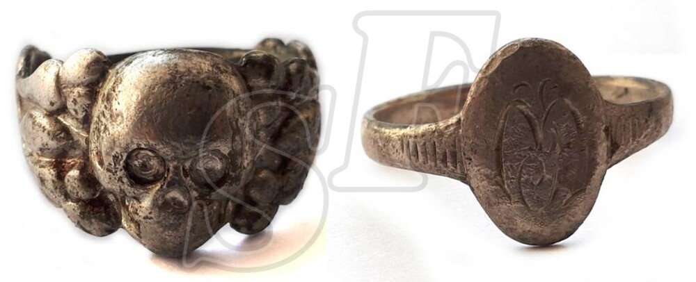 Skull ring+ ring with initials
