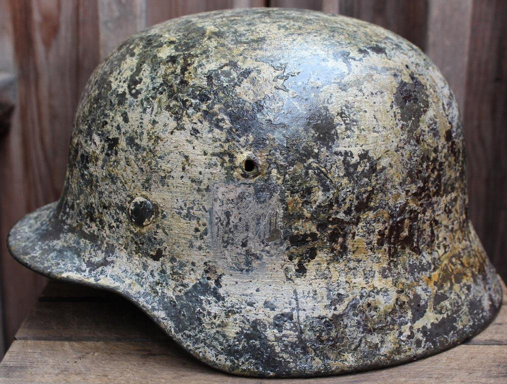 Winter camo Wehrmacht helmet M35 / from Kalinin