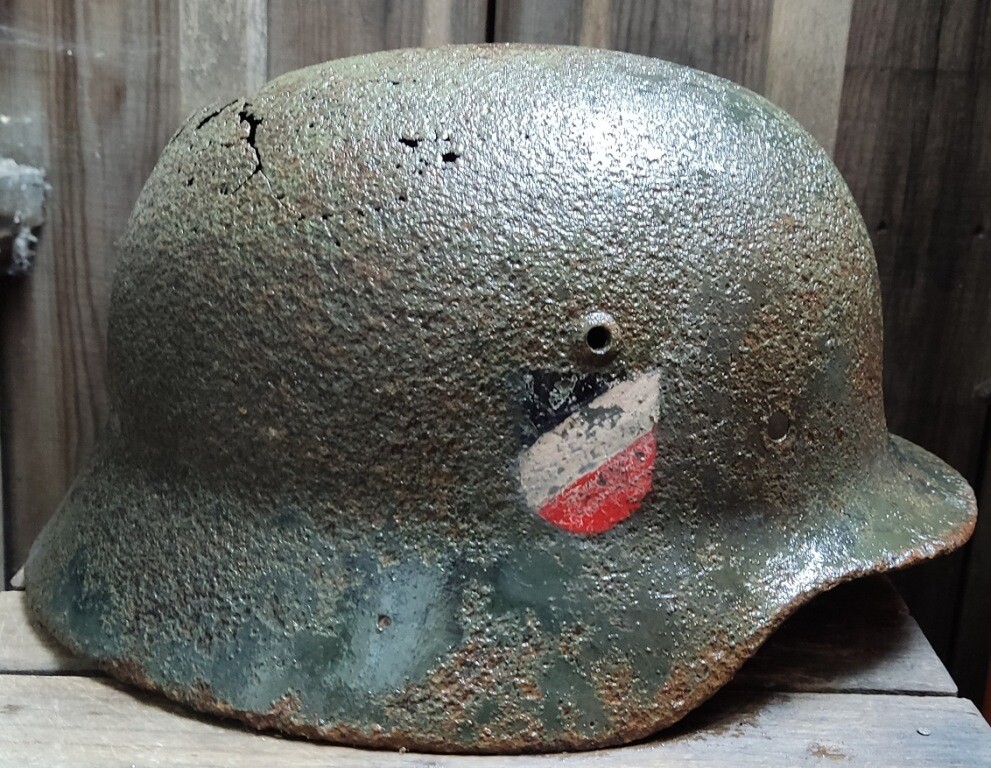 Wehrmacht helmet M35 DD / from Stalingrad