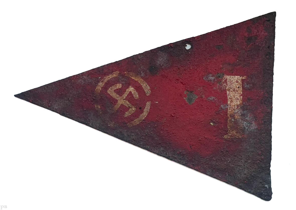 I./Artillerie-Regiment 8 of the 8. Jäger-Division battalion pennant