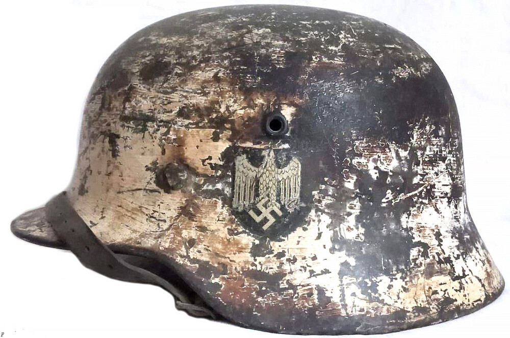 Winter camo Wehrmacht helmet M40