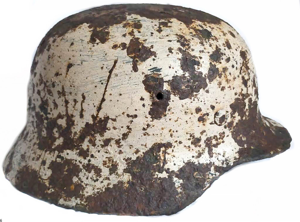 Winter Camo German helmet M40 / from Stalingrad