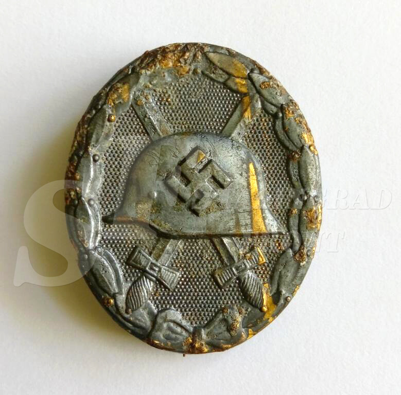 Wound Badge in gold from "Stalingrad"