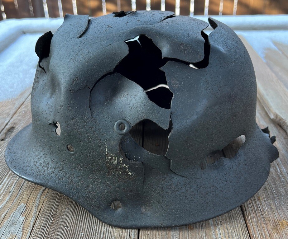 German helmet M40 / from Stalingrad