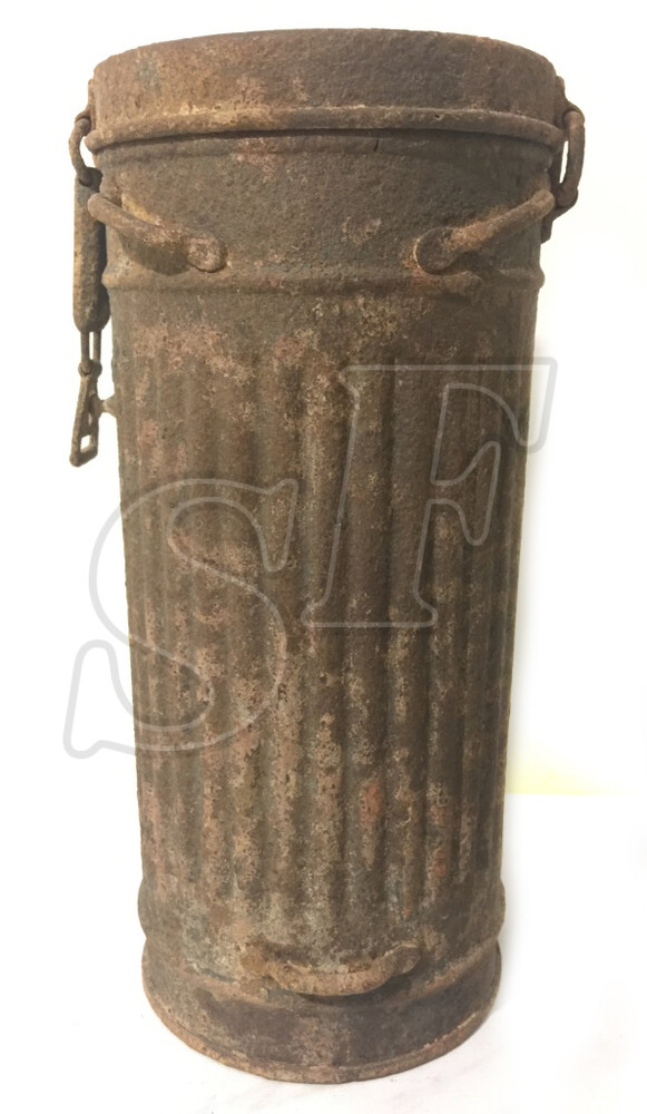 Gas mask canister
