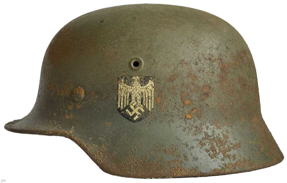 Wehrmacht helmet M40 / from Smolensk