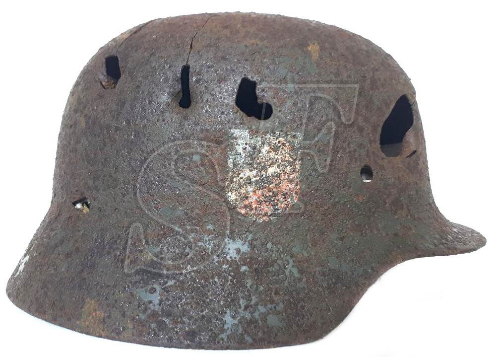 German helmet M35 / from Stalingrad