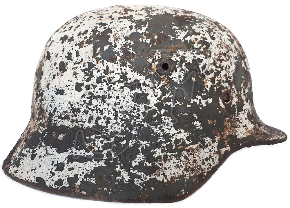 German helmet M40 / from Stalingrad