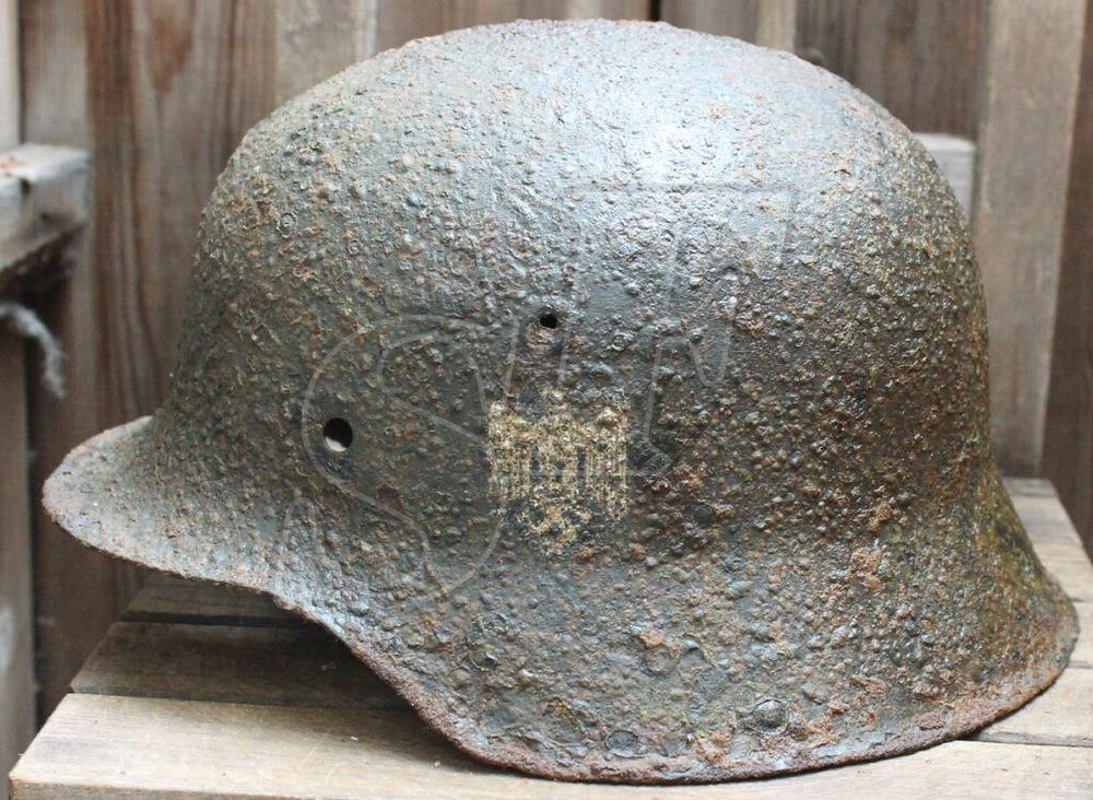 Wehrmacht helmet M42 / from Pskov