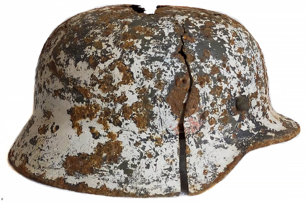Winter camo German helmet M35 DD / from Stalingrad