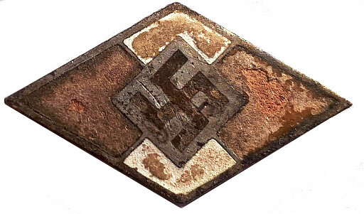 Hitler Jugend membership badge / from Koenigsberg
