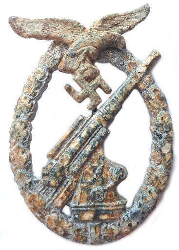 Anti-Aircraft Flak Battle Badge / from Leningrad