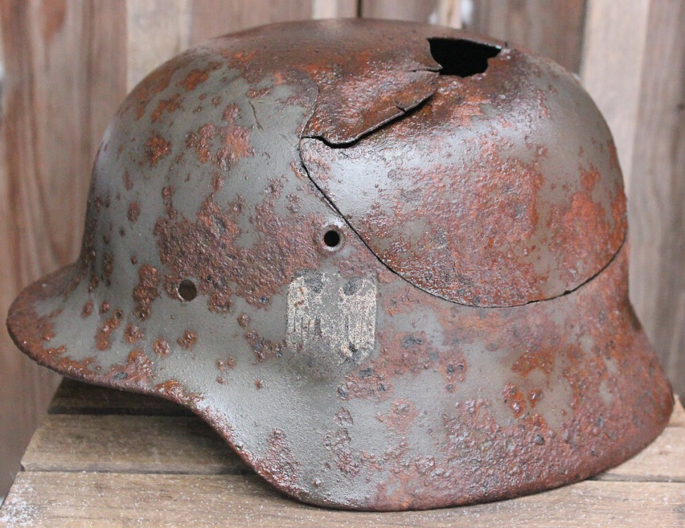 Wehrmacht helmet M40 / from Karelia