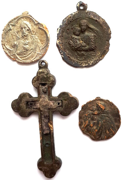 Lot of Catholic things / from Stalingrad