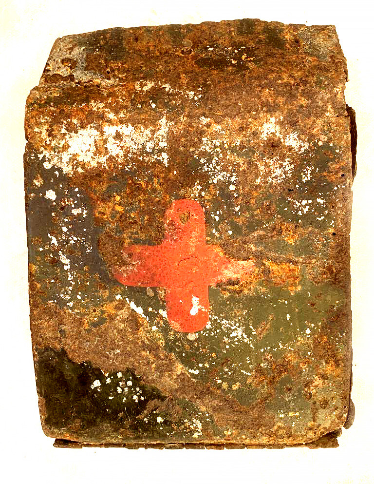German First aid kit / from Veliky Novgorod