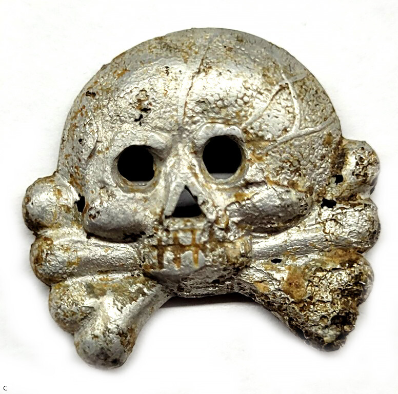 Panzer collar tab skull / from Königsberg