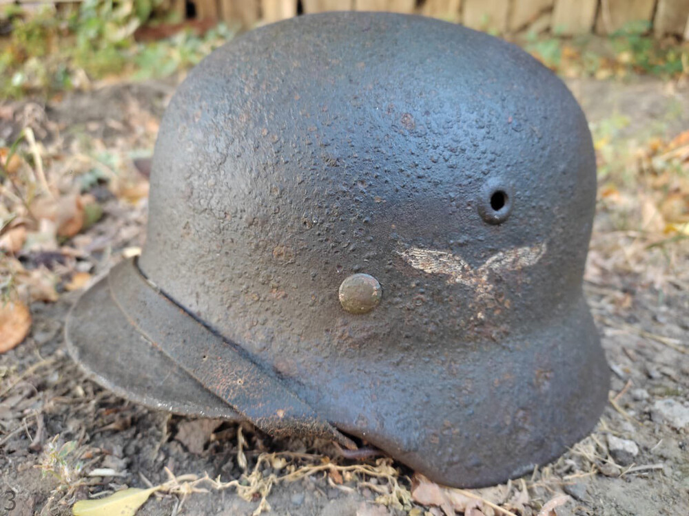 Luftwaffe helmet M40 / from Stalingrad