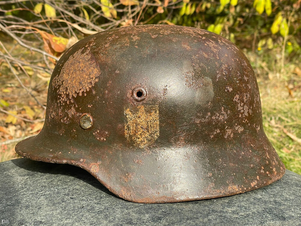 Wehrmacht helmet M40 / from Rzhev