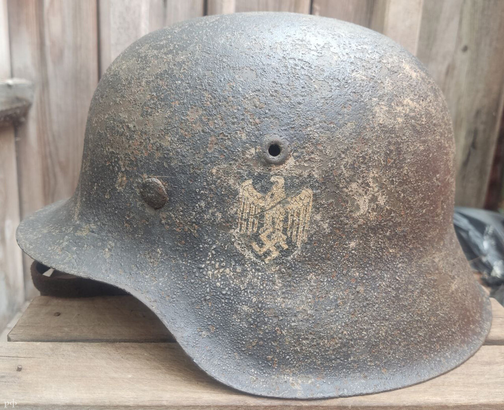 Wehrmacht helmet M42 / from Pskov