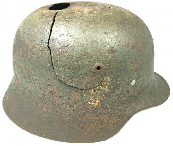 German helmet M35 / from Stalingrad