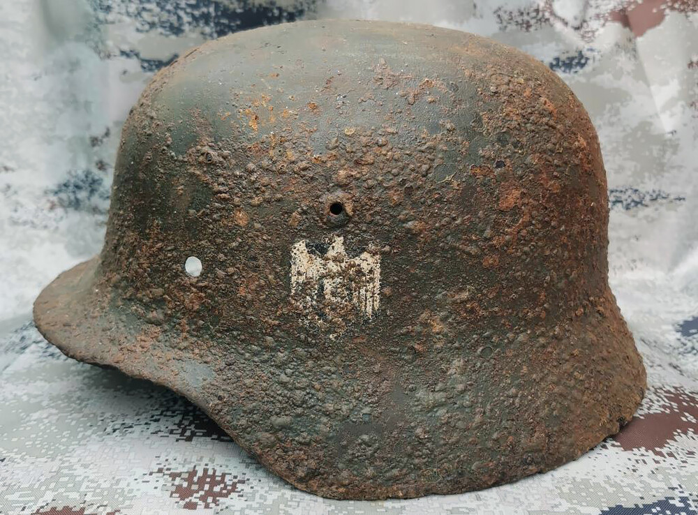 Heer helmet M35 / from Stalingrad