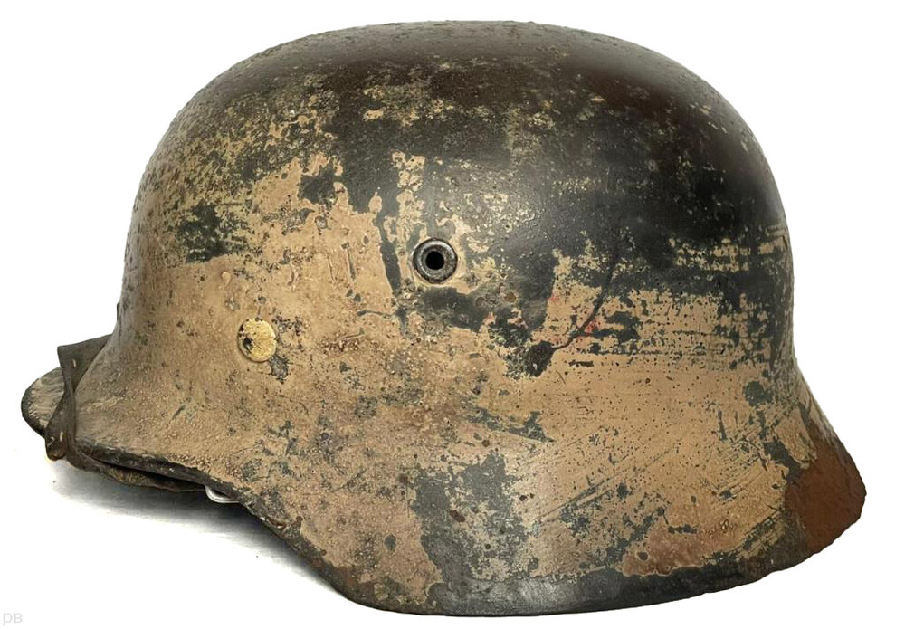 Winter camo German helmet M40 / from Karelia