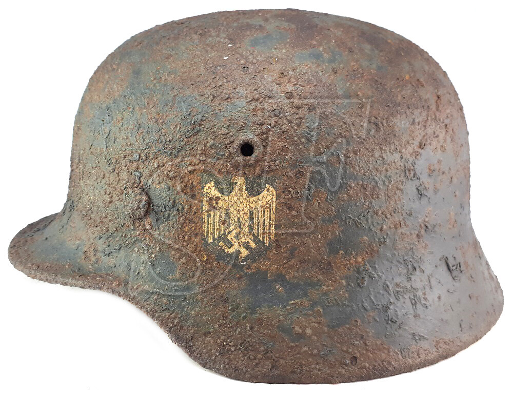 Wehrmacht helmet М40 / from Stalingrad
