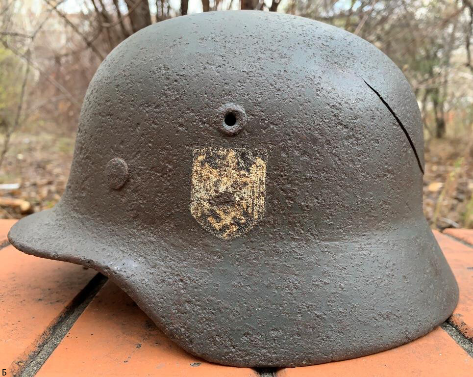 Wehrmacht helmet M40 / from Stalingrad