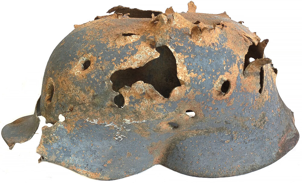 Luftwaffe helmet M35 / from Kursk