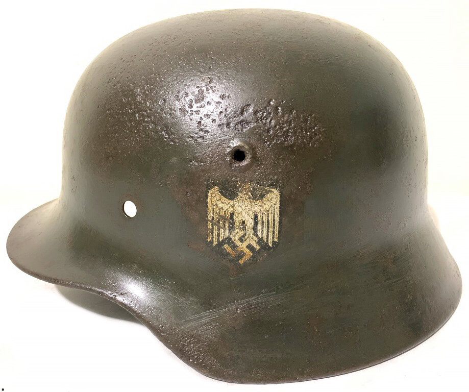 Wehrmacht helmet M40 / from Stalingrad