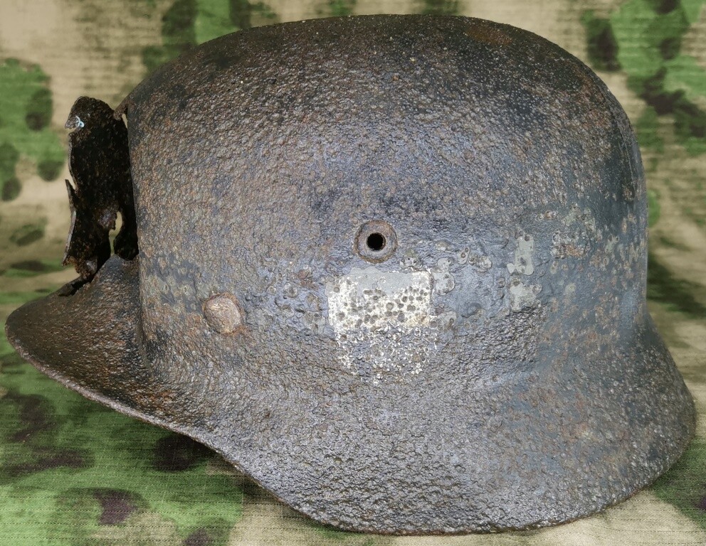 German helmet M35 / from Stalingrad