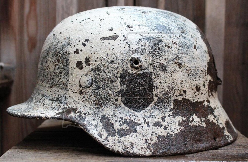 German helmet M40 / Mius-Front