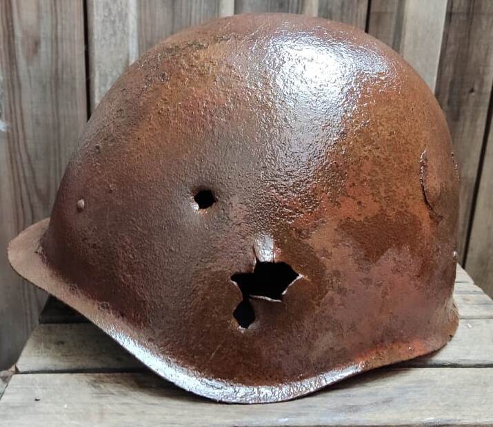 Soviet helmet SSh40 / from Stalingrad