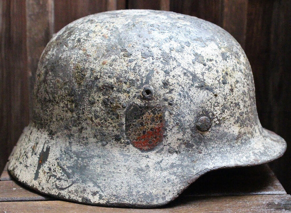 Winter camo Wehrmacht helmet M35 DD / from Novgorod