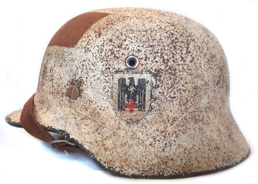 German helmet M35 "Deutsches Rotes Kreuz" (Restoration)