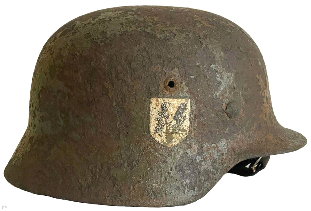 Waffen SS helmet M35 DD / from Karelia